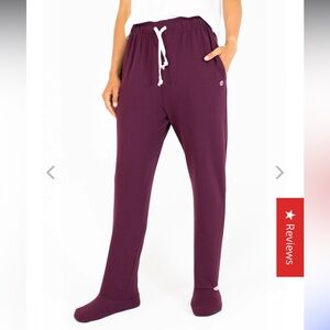 Feejays Women’s Classic Sweatpants in Blackberry